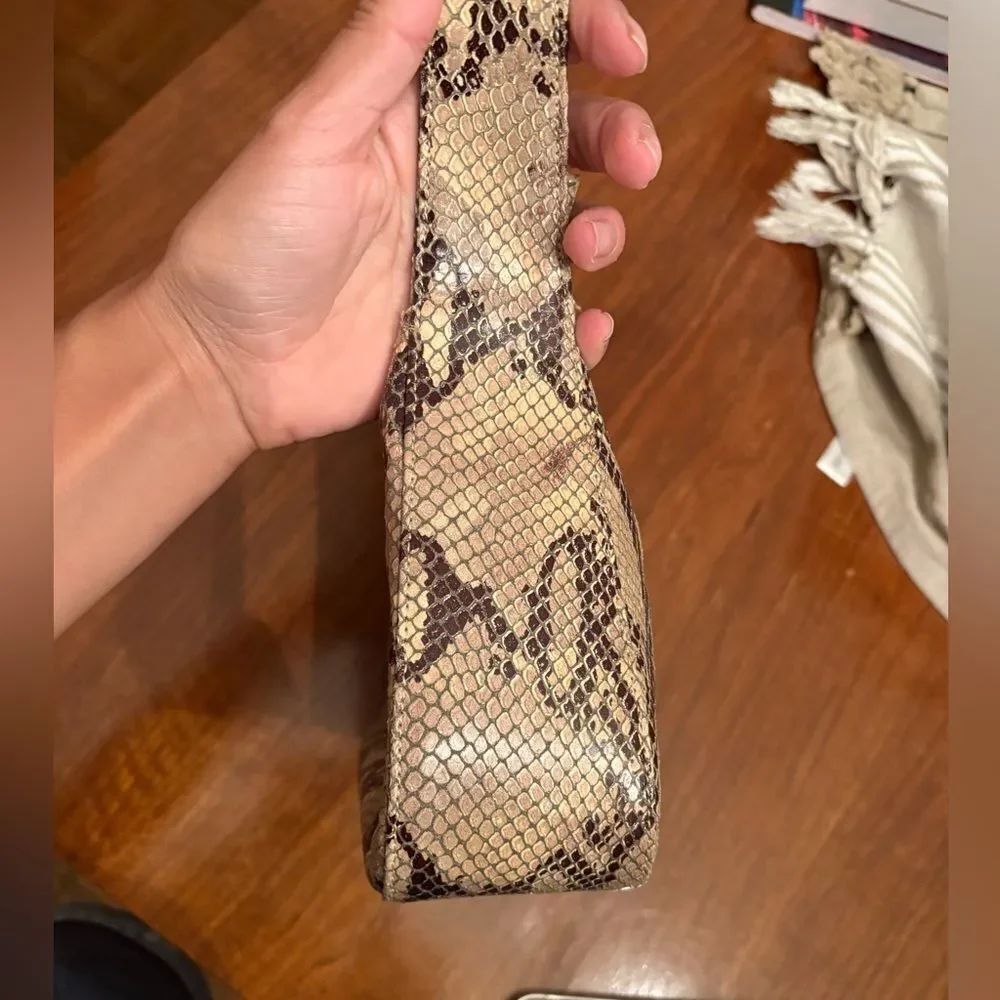 Snake Print Shoulder Bag - Picture 4 of 5